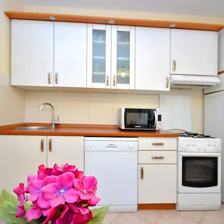 Apartment Regina Hvar Town