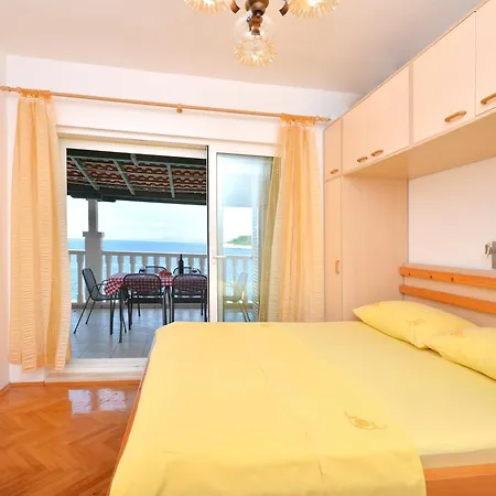 Regina Apartment